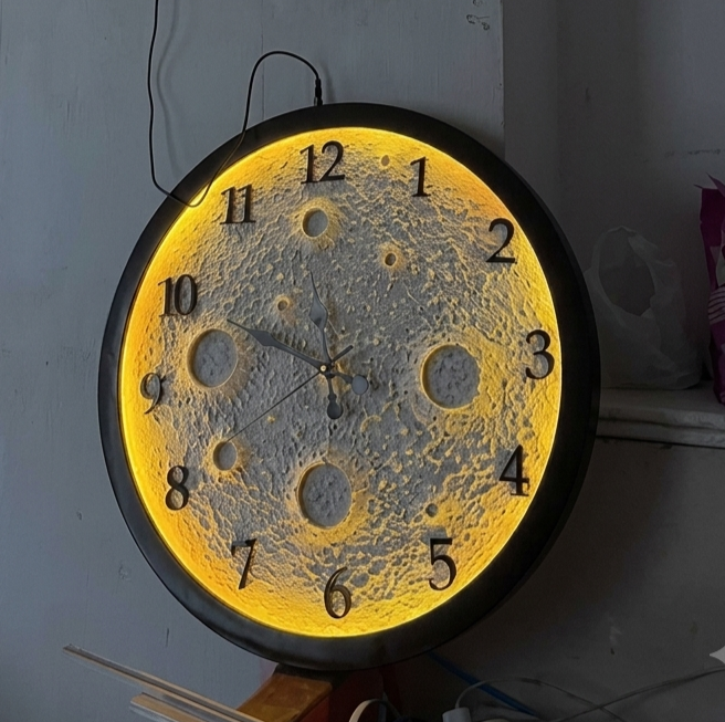 🌙 Moon Clock – Unique Glow Wall Clock | Modern Home Decor